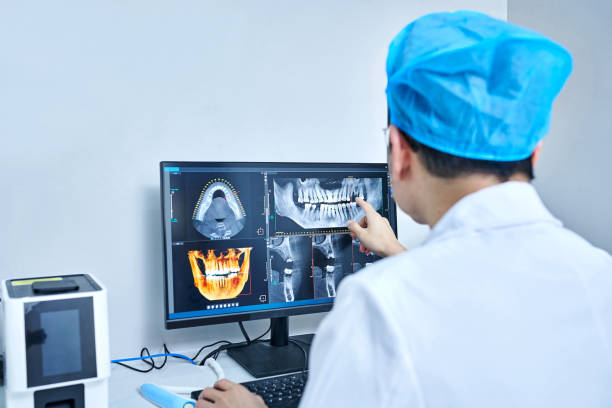 Best Urgent Dental Care for Toothache in Broadmoor, CA